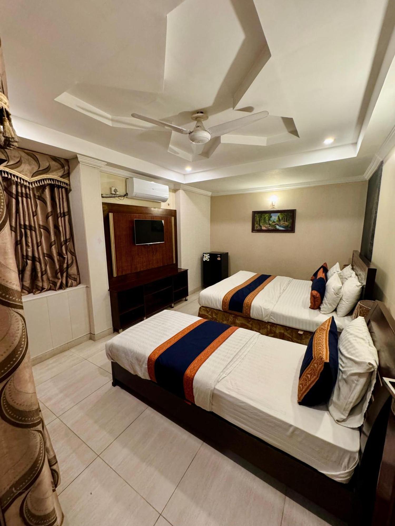 Hotel Islamabad Premiere Inn Ngoại thất bức ảnh