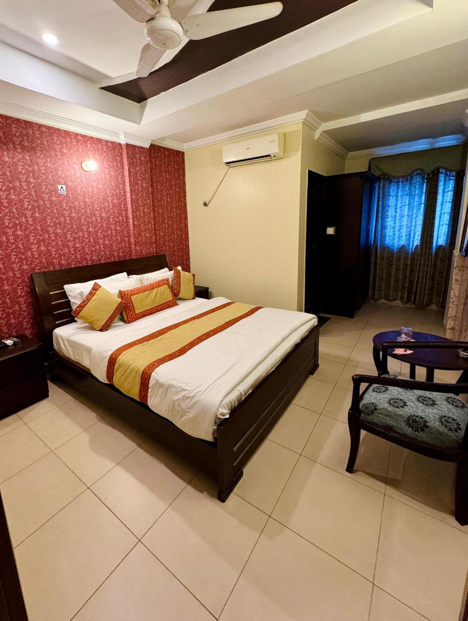 Hotel Islamabad Premiere Inn Ngoại thất bức ảnh